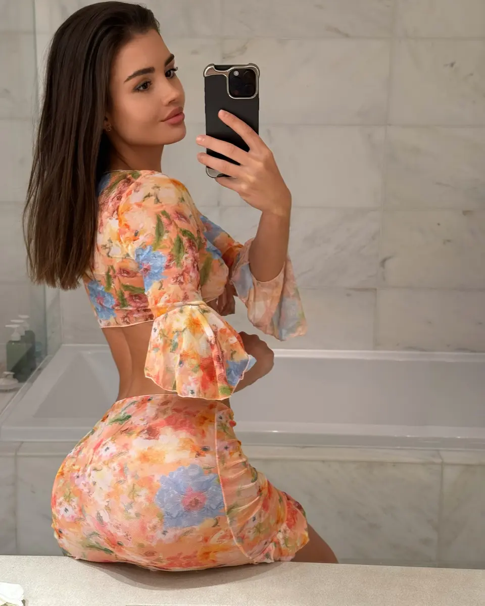 Andriana escort in Dubai