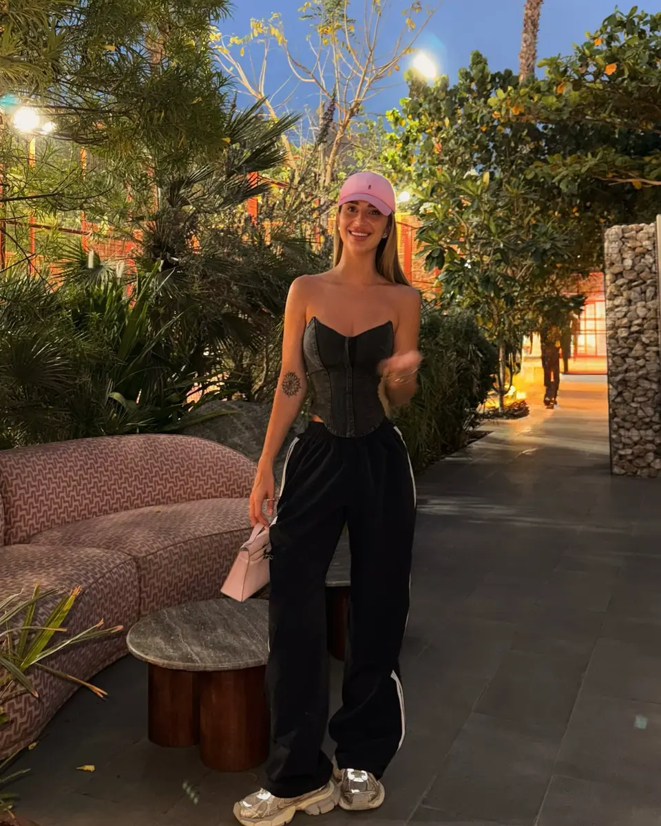 Ariana escort in Dubai