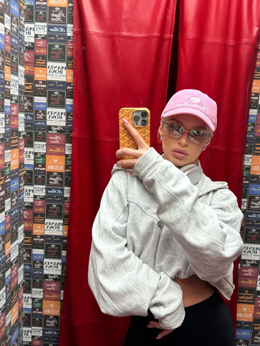 Clarisse escort in Dubai