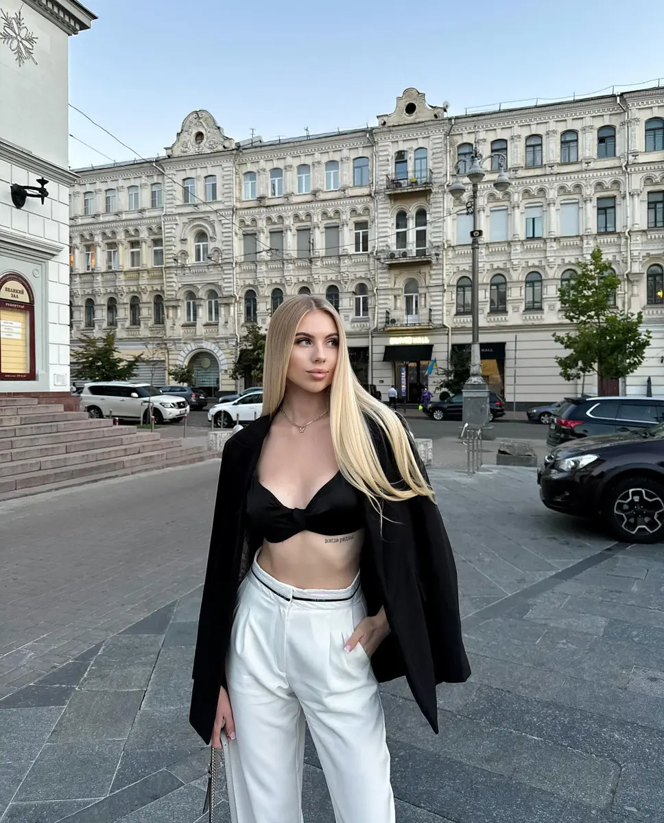 Eleanor escort in Dubai