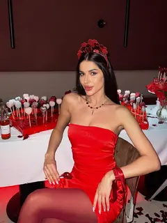 Layla escort in Dubai