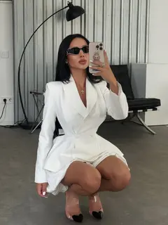 Magnolia escort in Dubai