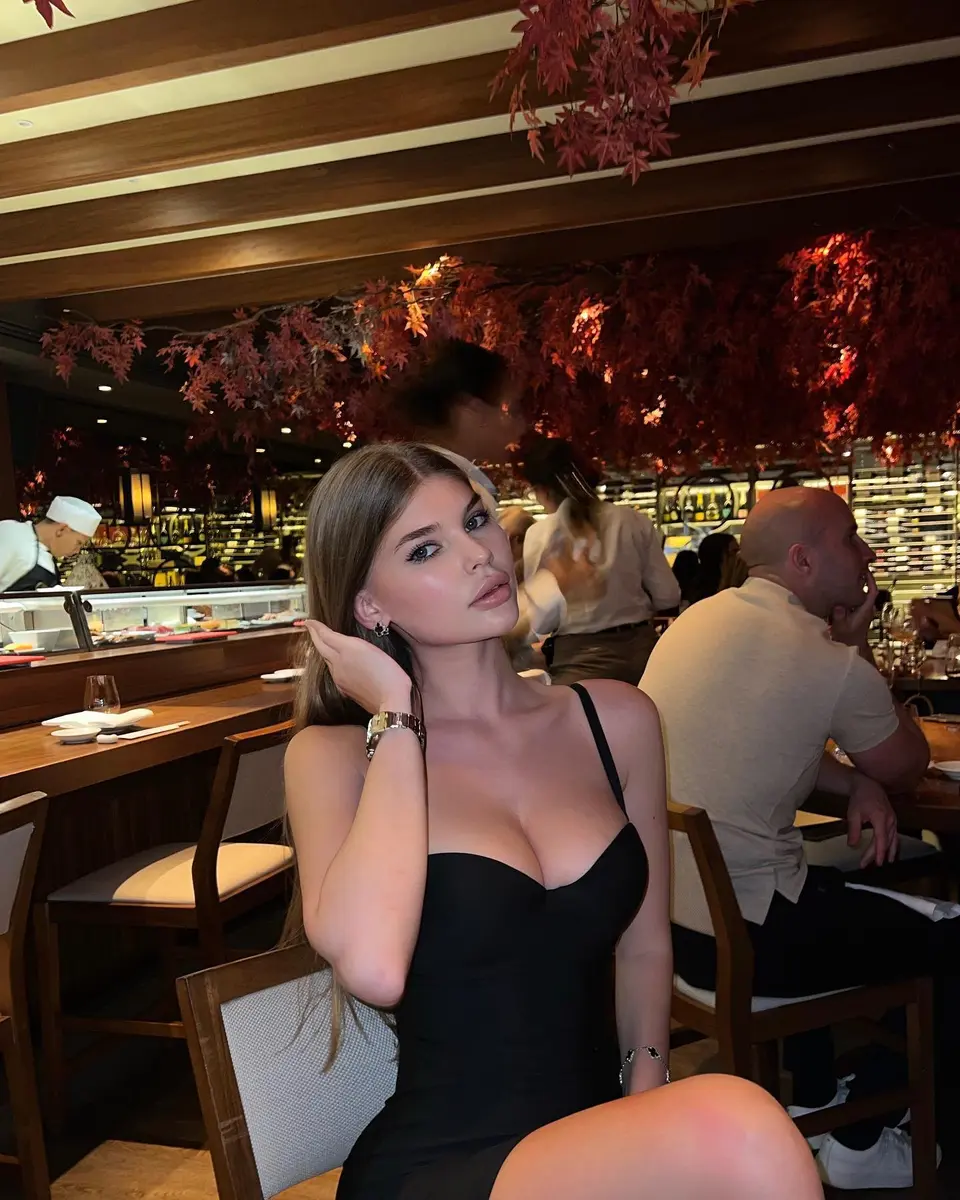 Olya escort in Dubai