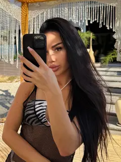 Selena escort in Dubai