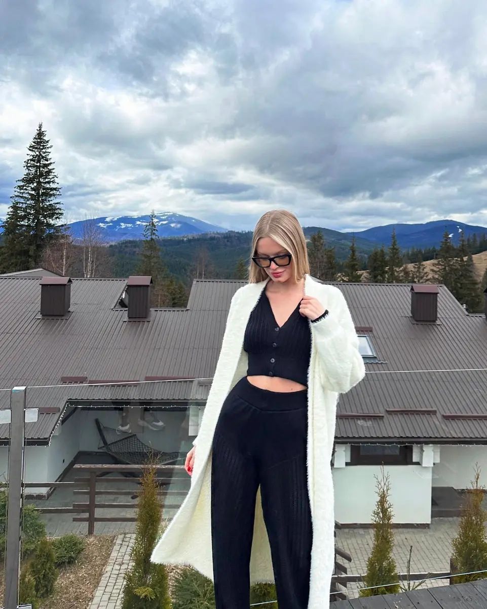 Sonya escort in Dubai