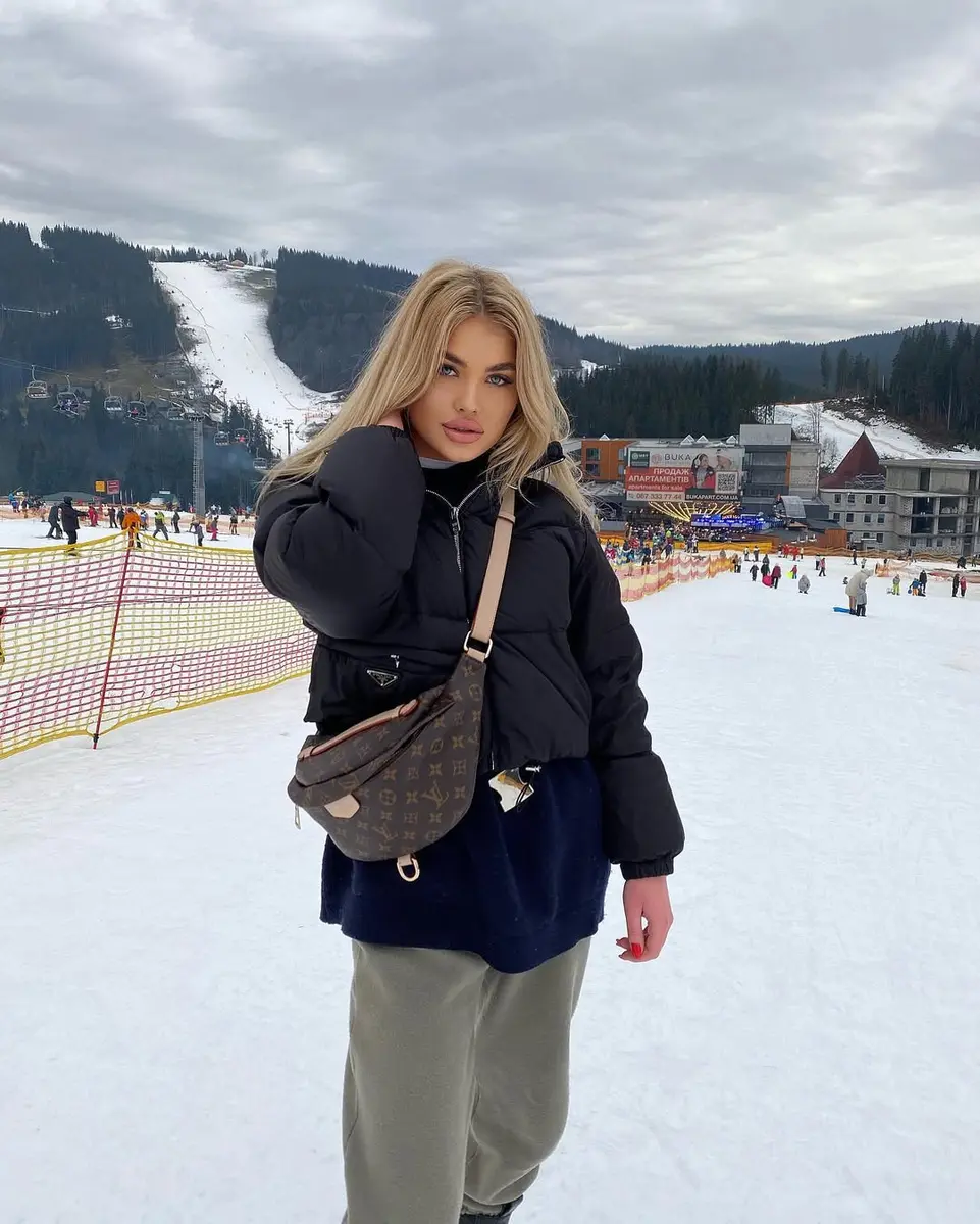 Valeria escort in Dubai