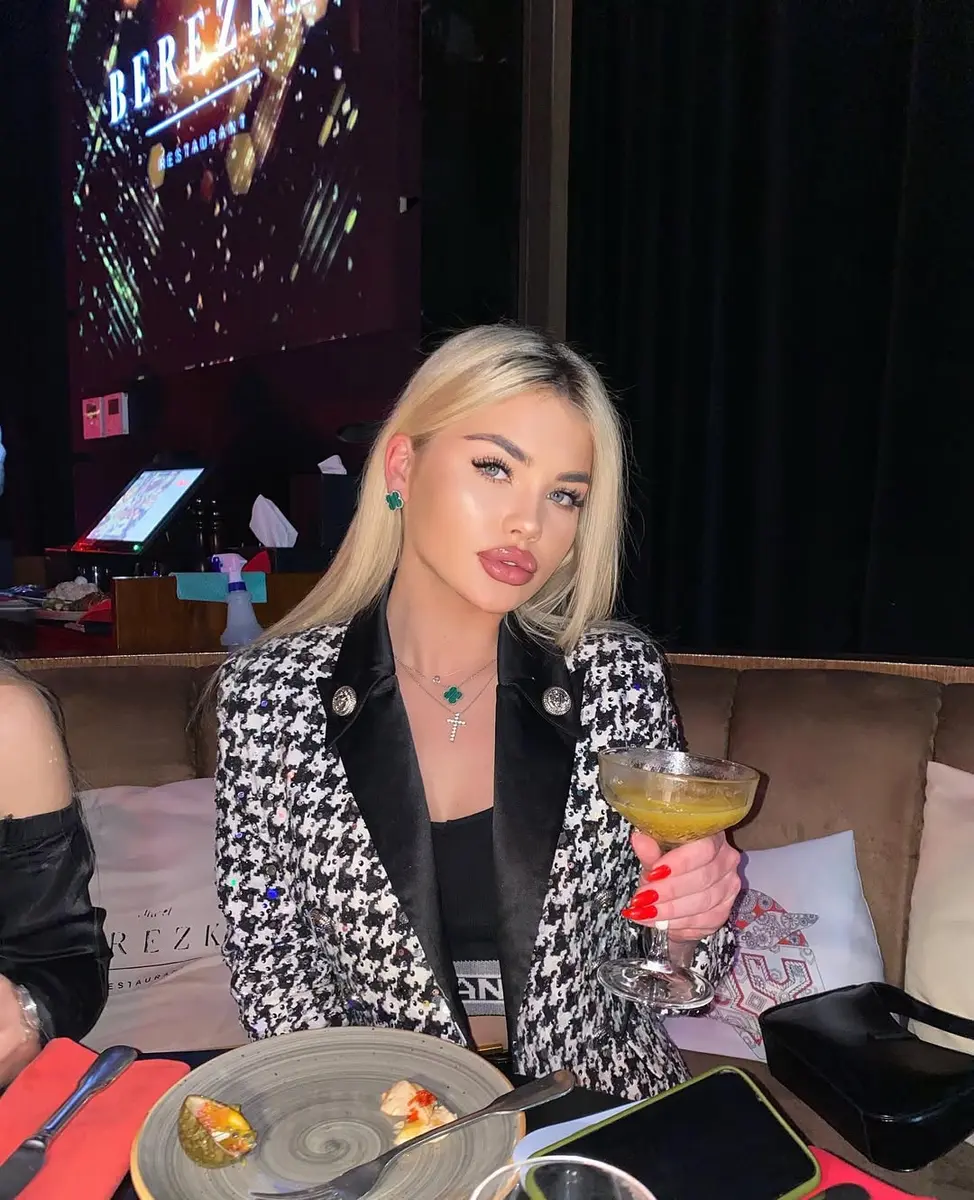 Valeria escort in Dubai