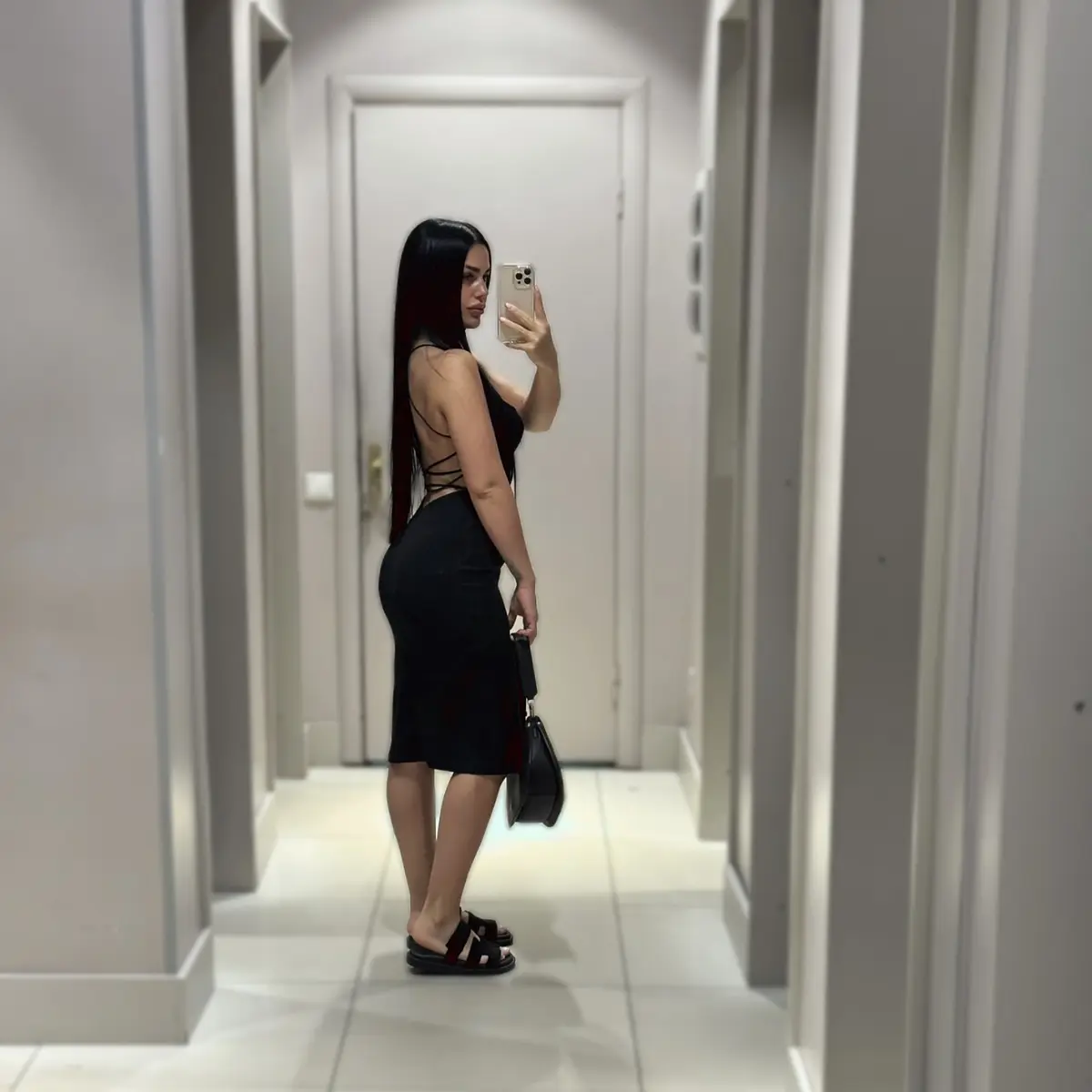 Varya escort in Dubai